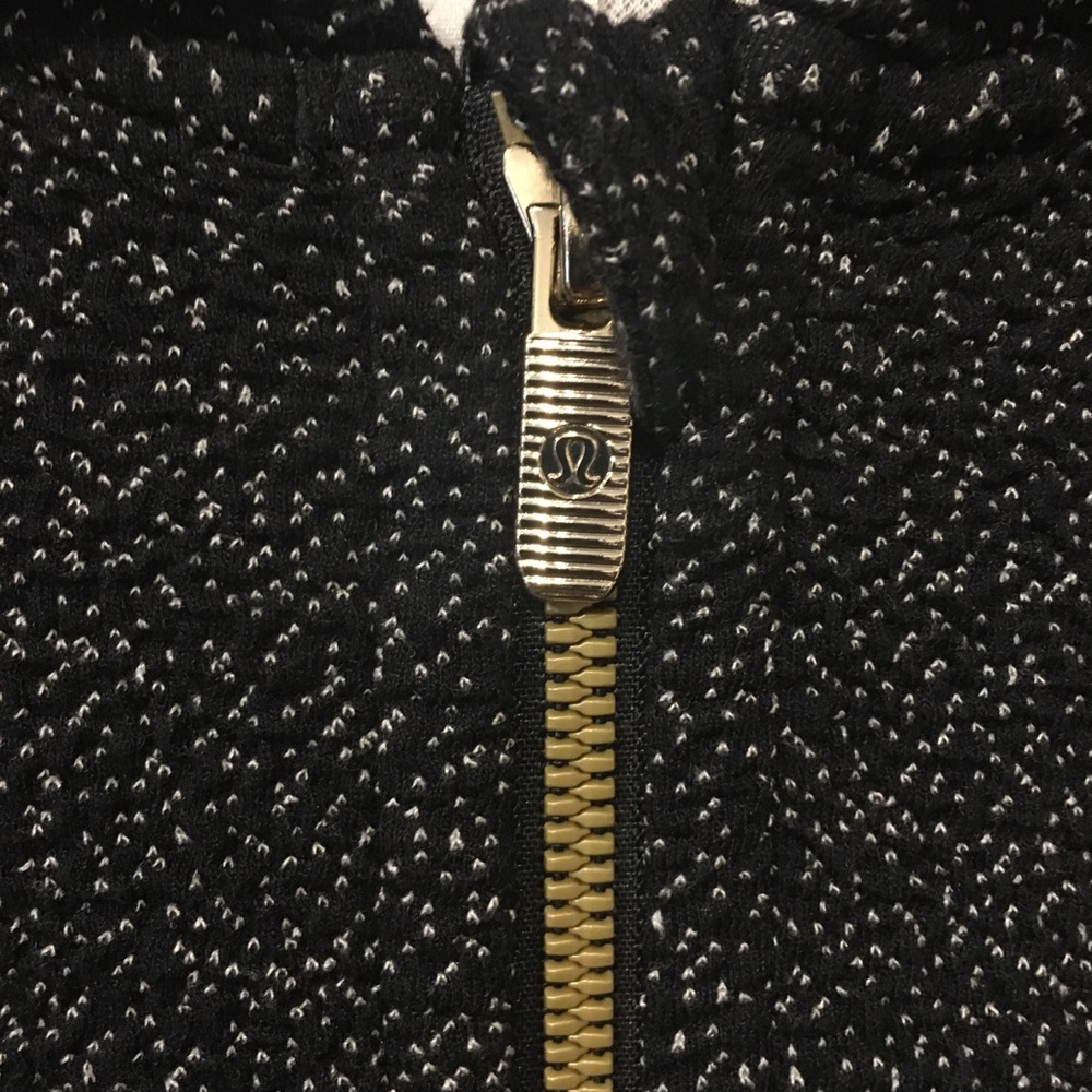 Lululemon ๐ Jacket ๐ค - Picture 4 of 7